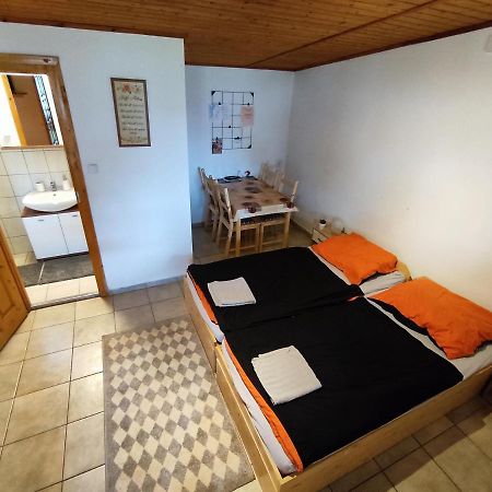 Апартаменти Suello Feszek Apartman Тісафюред Екстер'єр фото
